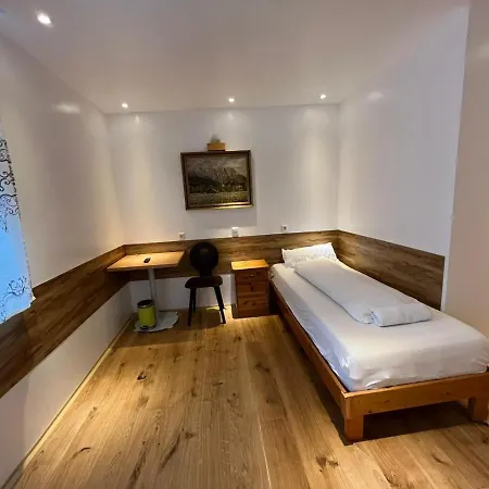 Tu Ferienzimmer In Stadtmitte Guest house *