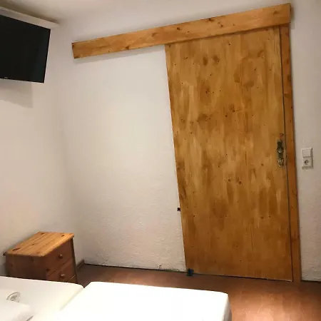 Tu Ferienzimmer In Stadtmitte Guest house Ulm