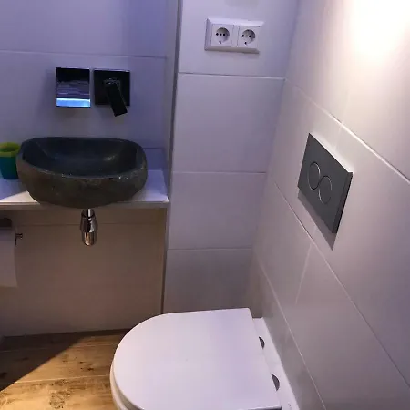 Tu Ferienzimmer In Stadtmitte Guest house