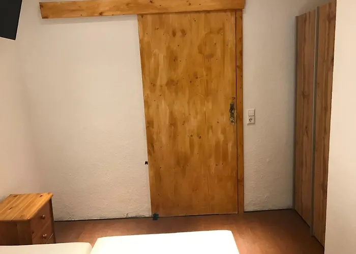 Tu Ferienzimmer In Stadtmitte 3*