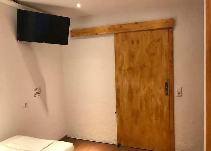 Gasthuis Tu Ferienzimmer In Stadtmitte 3*