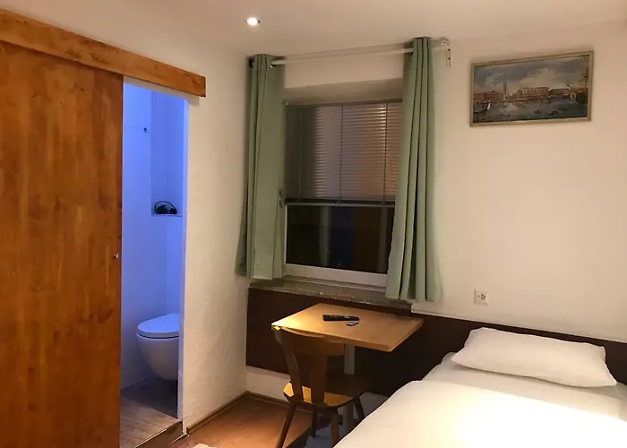 Πανσιόν Tu Ferienzimmer In Stadtmitte Ουλμ